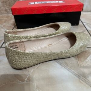 Sparkly gold flats